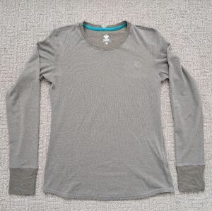 Rabbit Wool ribbit Long Sleeeved, Size Small